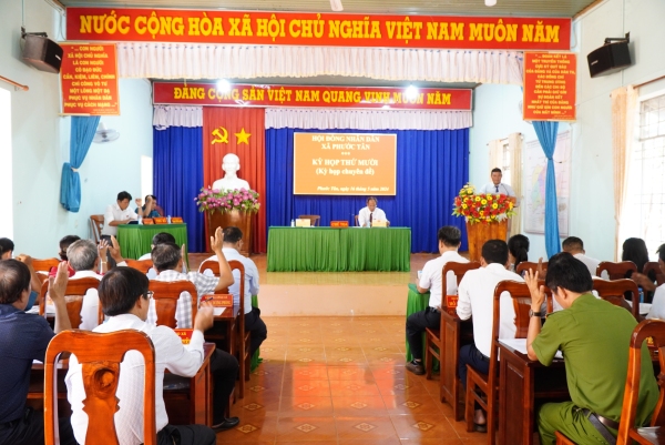Ông Vũ Mạnh Hùng được bầu giữ chức Chủ tịch UBND xã Phước Tân.